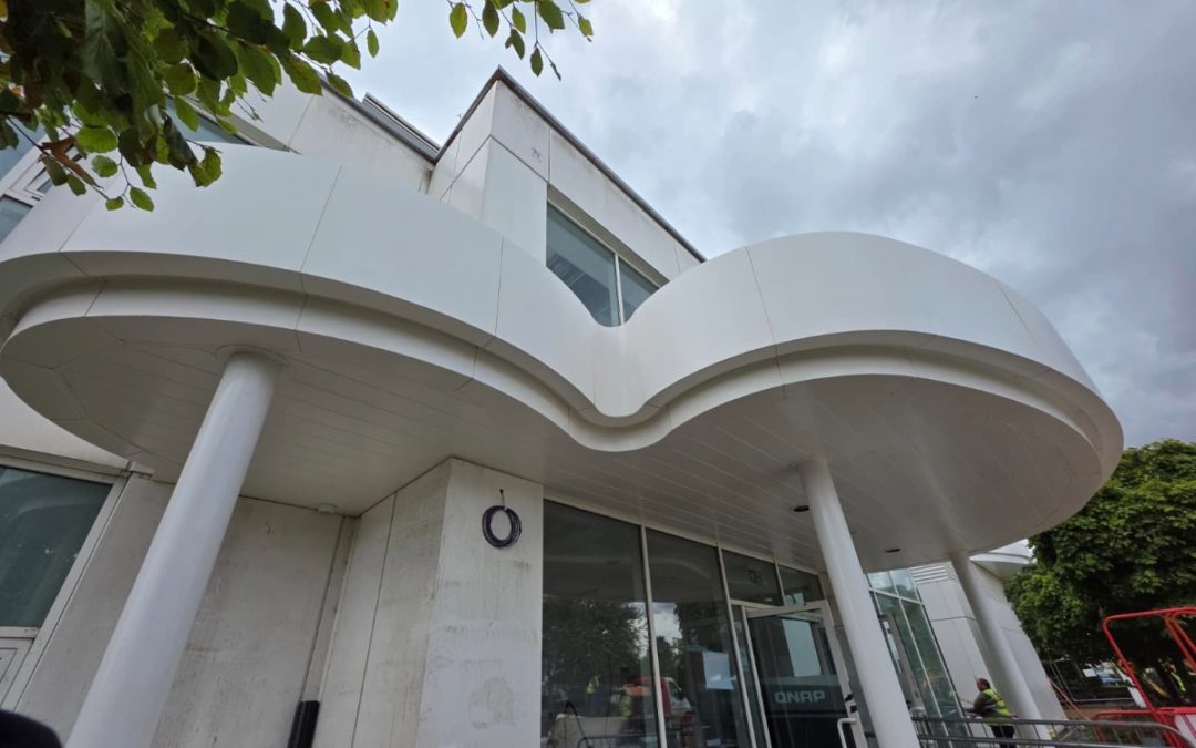 Bespoke Aluminium Canopies for QNAP UK Headquarters